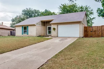 1821 Heidelberg Drive, Fort Worth, TX 76134 - Photo 2