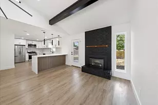 214 Santa Cruz Ct, Grand Prairie, TX 75051 - Photo 16