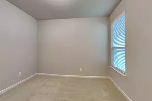 162 Camelia St, Garland, TX 75043 - Photo 10