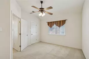 617 Silverbrook Dr, Saginaw, TX 76179 - Photo 20