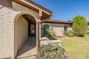 6225 Sunnybrook Dr, Watauga, TX 76148 - Photo 2