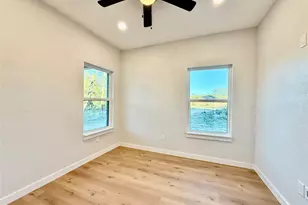 308 SW 14th St, Mineral Wells, TX 76067 - Photo 20