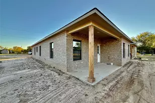 308 SW 14th St, Mineral Wells, TX 76067 - Photo 28