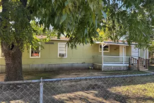 305 Elmo St, Cleburne, TX 76031 - Photo 1