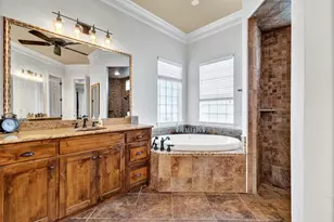 1403 Amsterdam Ct, Granbury, TX 76048 - Photo 14