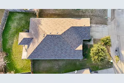 1938 Castaway Drive, Dallas, TX 75051 - Photo 22