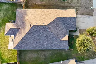 1938 Castaway Dr, Dallas, TX 75051 - Photo 22