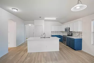 1938 Castaway Drive, Dallas, TX 75051 - Photo 10