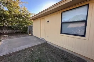 841 White Rock St, Saginaw, TX 76179 - Photo 10