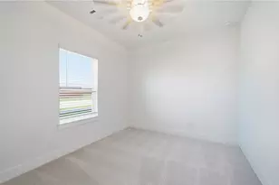 209 Charismatic Rd, Waxahachie, TX 75165 - Photo 6