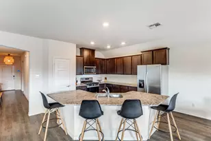 2917 Llano Dr, Little Elm, TX 75068 - Photo 10