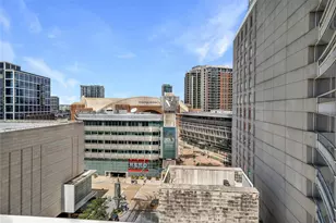 2408 Victory Park Ln, Dallas, TX 75219 - Photo 26