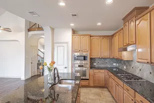 13977 Valley Mills Dr, Frisco, TX 75033 - Photo 4