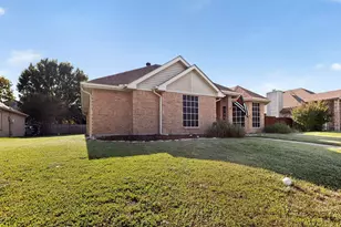 8713 Pheasant Run Dr, Rowlett, TX 75089 - Photo 2
