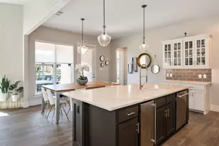 250 E St Andrews Dr, Mabank, TX 75156 - Photo 10