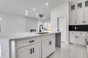 2827 Grafton Ave, Dallas, TX 75211 - Photo 16