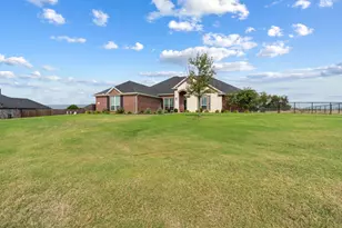 1095 Emilia Dr, Farmersville, TX 75442 - Photo 26