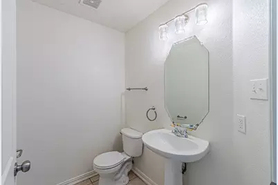 620 Gwyndellons Lane, Grand Prairie, TX 75052 - Photo 24
