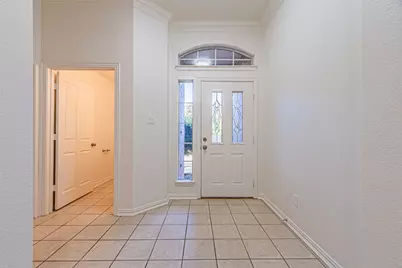 620 Gwyndellons Lane, Grand Prairie, TX 75052 - Photo 12