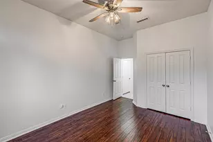 620 Gwyndellons Ln, Grand Prairie, TX 75052 - Photo 22