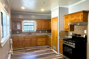 1444 W 6th Ave, Corsicana, TX 75110 - Photo 14