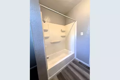 1444 W 6th Avenue, Corsicana, TX 75110 - Photo 26