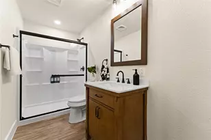 166 Norwood Dr, Woodway, TX 76712 - Photo 10