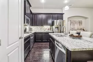 2654 Sherwood Dr, Lewisville, TX 75067 - Photo 8