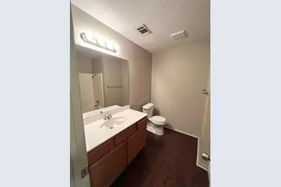 725 Kingston Drive, Grand Prairie, TX 75051 - Photo 14