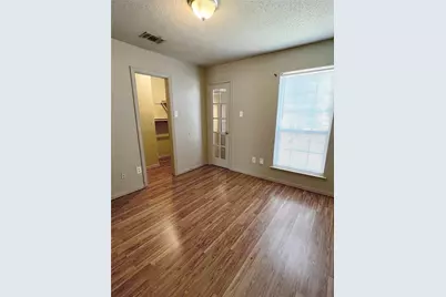 725 Kingston Drive, Grand Prairie, TX 75051 - Photo 24