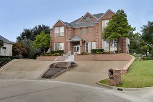 2121 Shari Ln, Garland, TX 75043 - Photo 1