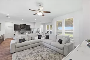 1536 Wagon Wheel Wy, Krum, TX 76249 - Photo 12