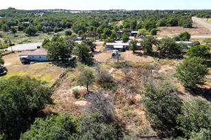 105 Marsh Salt Ct, Springtown, TX 76082 - Photo 4