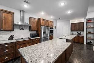 213 Louise Ln, Athens, TX 75751 - Photo 18