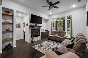 213 Louise Ln, Athens, TX 75751 - Photo 6