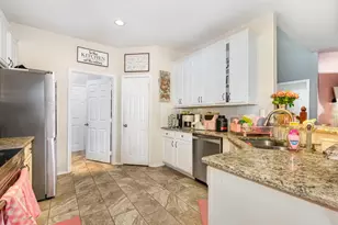 810 St Andrews Ct, Garland, TX 75043 - Photo 6