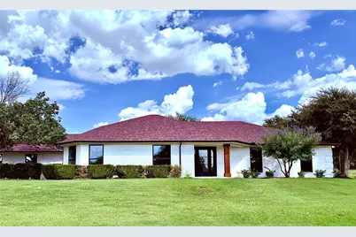 4501 Ridgeway Road, Benbrook, TX 76126 - Photo 1