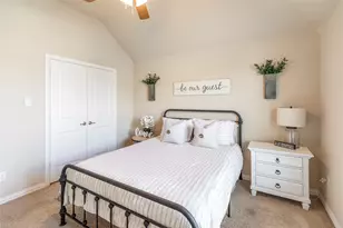 3940 Hollow Lake Rd, Fort Worth, TX 76262 - Photo 14