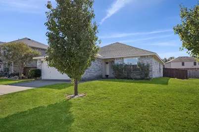 14714 Cedar Creek Way, Balch Springs, TX 75180 - Photo 2