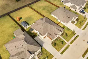 917 S Bluebird Ln, Midlothian, TX 76065 - Photo 6