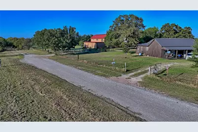 712 Front Street, Sunset, TX 76270 - Photo 38