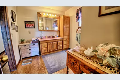 712 Front Street, Sunset, TX 76270 - Photo 16