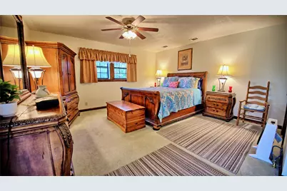 712 Front Street, Sunset, TX 76270 - Photo 14