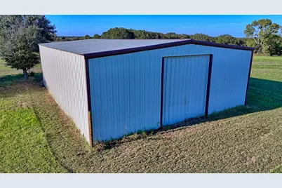 712 Front Street, Sunset, TX 76270 - Photo 26