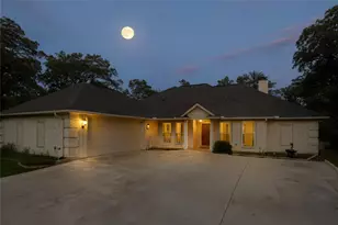 604 Runaway Bay Dr, Runaway Bay, TX 76426 - Photo 1