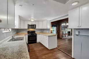 733 Cedarcrest Dr, Tool, TX 75143 - Photo 10