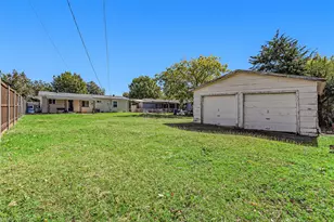 9865 Marlin Dr, Dallas, TX 75228 - Photo 22