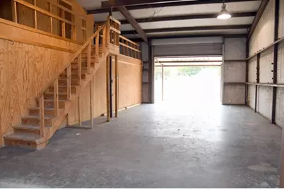 707 E Avenue C, Valley Mills, TX 76689 - Photo 6