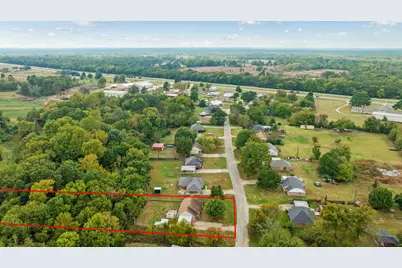 302 Cripple Creek, Powderly, TX 75473 - Photo 6