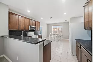 7807 Enchanted Isle Dr, Arlington, TX 76016 - Photo 10